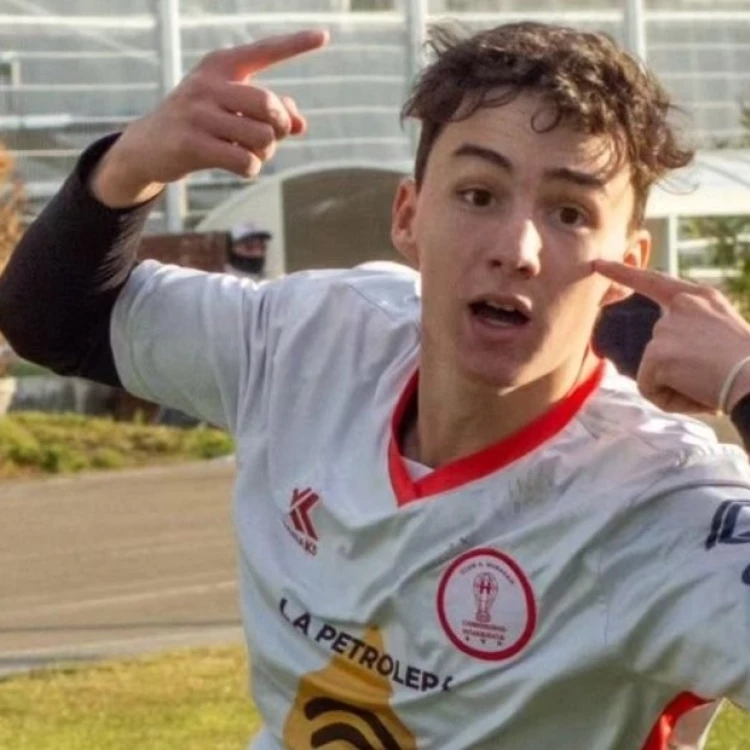 Imagen relacionada de joven argentino de 17 anos sorprende con golazo de rabona