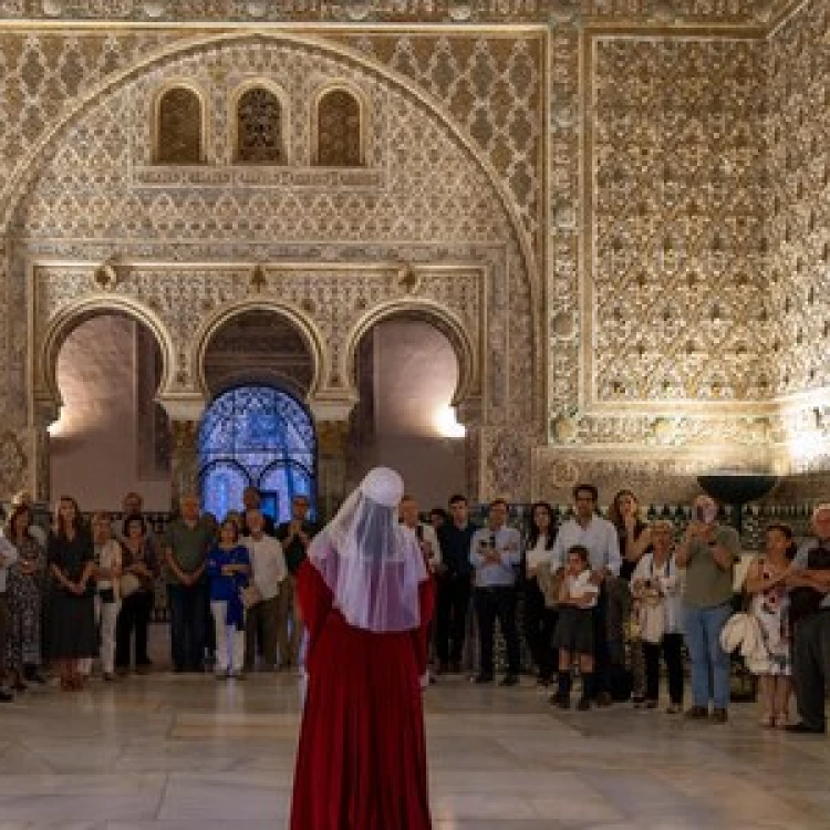 Imagen relacionada de temporada visitas nocturnas real alcazar sevilla