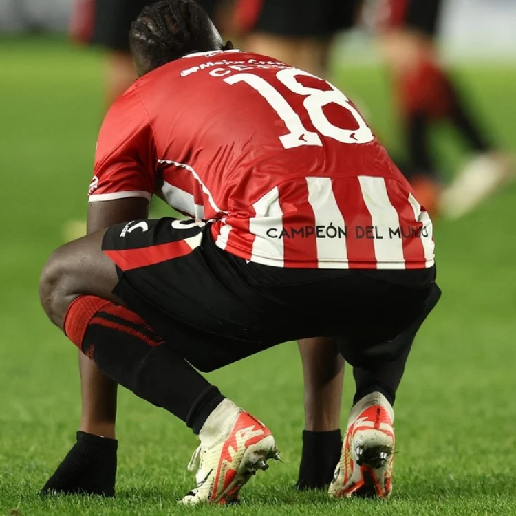 Imagen relacionada de estudiantes cae ante huachipato y se despide de la copa libertadores