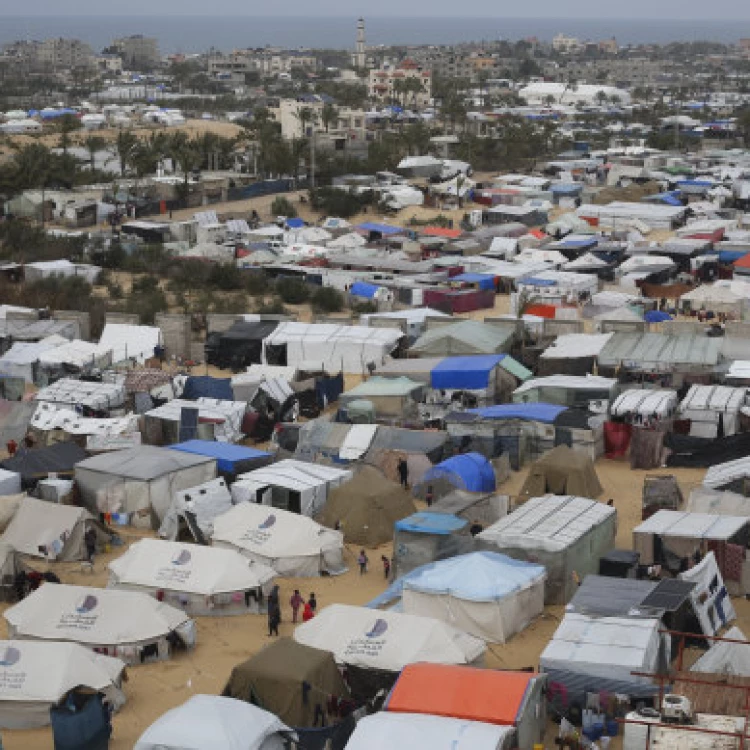 Imagen relacionada de polemica imagen ia rafah