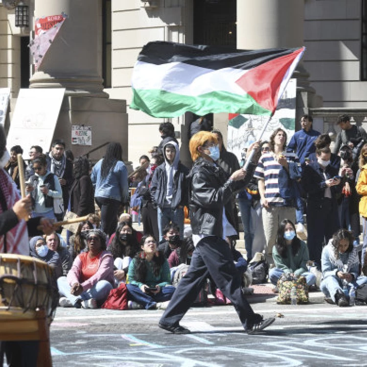 Imagen relacionada de apoyo de lider de iran a estudiantes estadounidenses que protestan contra israel