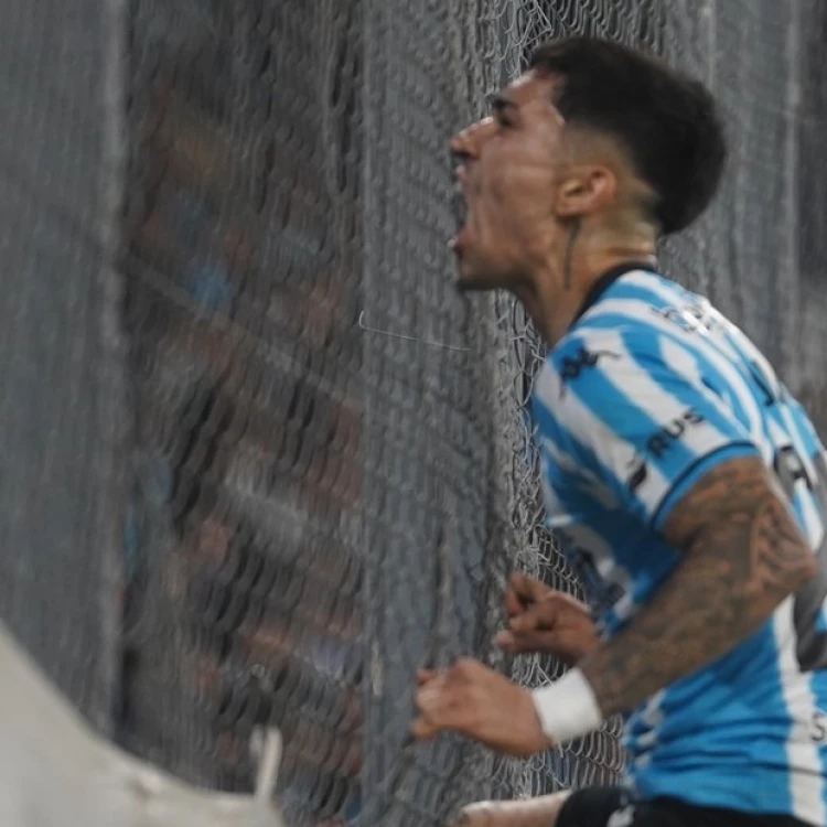 Imagen relacionada de racing vence a riestra en un partido agonico y se consolida en la cima de la tabla de posiciones