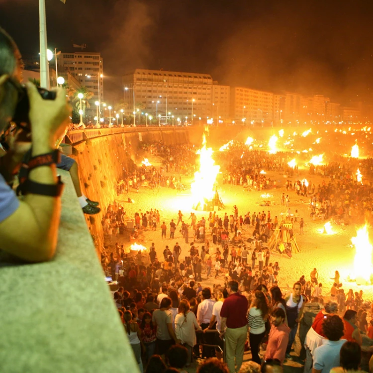 Imagen relacionada de preparativos para san juan en la coruna 2023