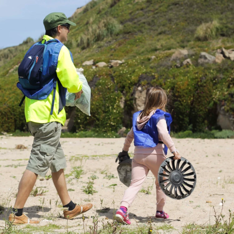 Imagen relacionada de evento de plogging en la coruna