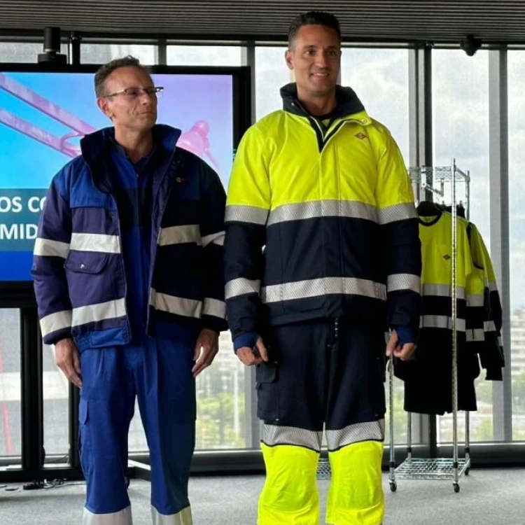 Imagen relacionada de equipos proteccion individual metro madrid