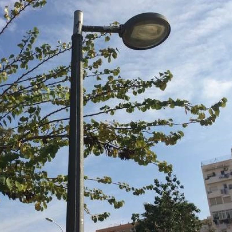 Imagen relacionada de renovacion del alumbrado publico en siete barrios de valencia