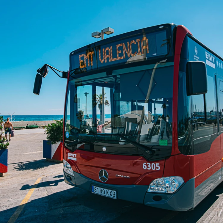 Imagen relacionada de emt valencia ofrece mas de 11 millones de plazas para desplazarse hasta las playas este verano