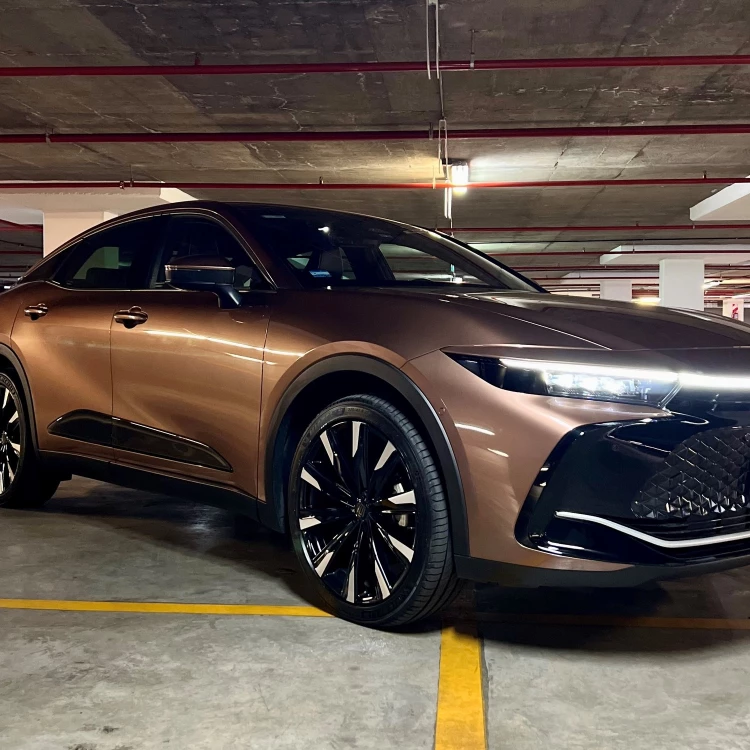 Imagen relacionada de toyota argentina presenta modelo crown