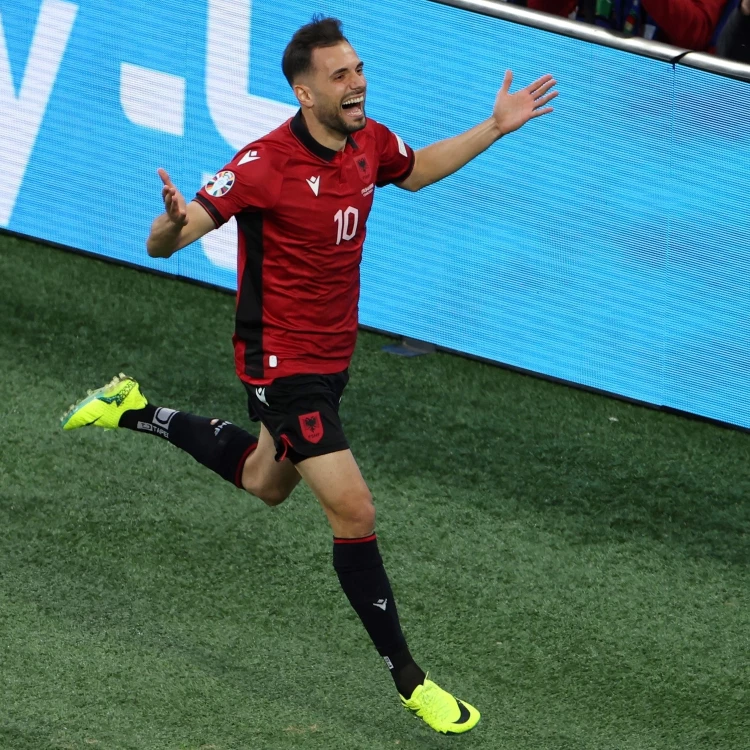 Imagen relacionada de italia sufre reves debut eurocopa albania