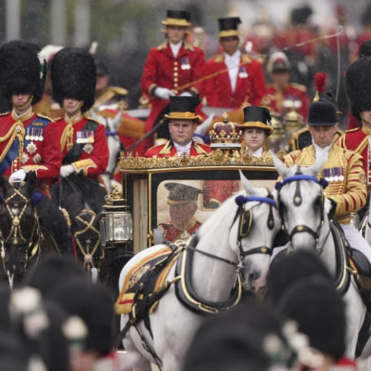 Imagen relacionada de la familia real britanica se reune en un emotivo desfile de cumpleanos