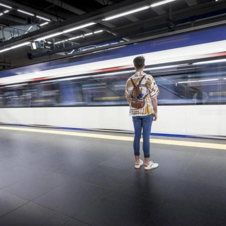 Imagen relacionada de navilens implementado en linea 8 metro madrid