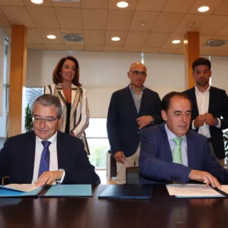 Imagen relacionada de firman acuerdo promover bioeconomia forestal malaga