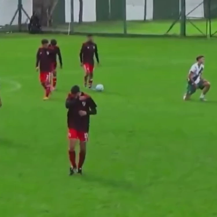 Imagen relacionada de el hijo de martin demichelis es expulsado en un partido de river plate