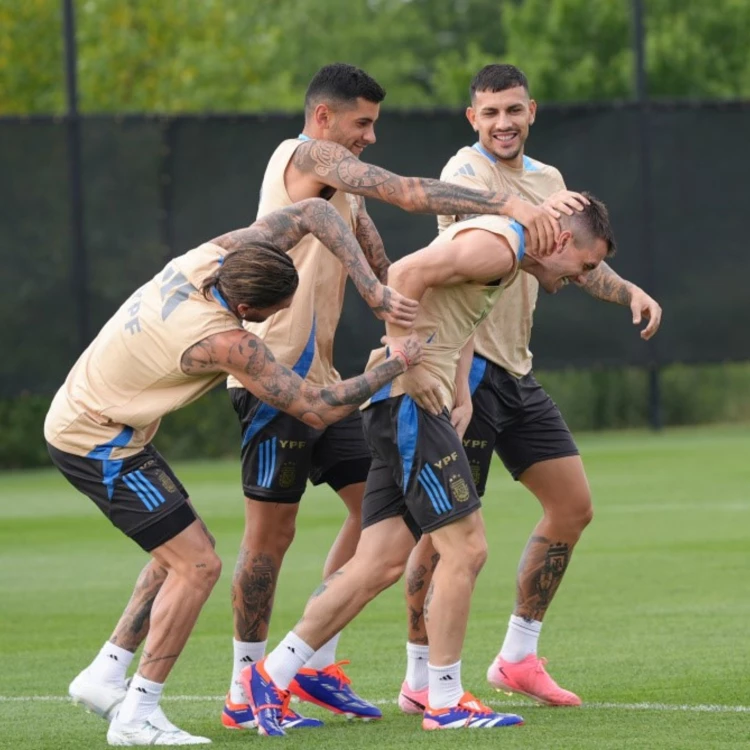 Imagen relacionada de tranquilidad nueva jersey seleccion argentina