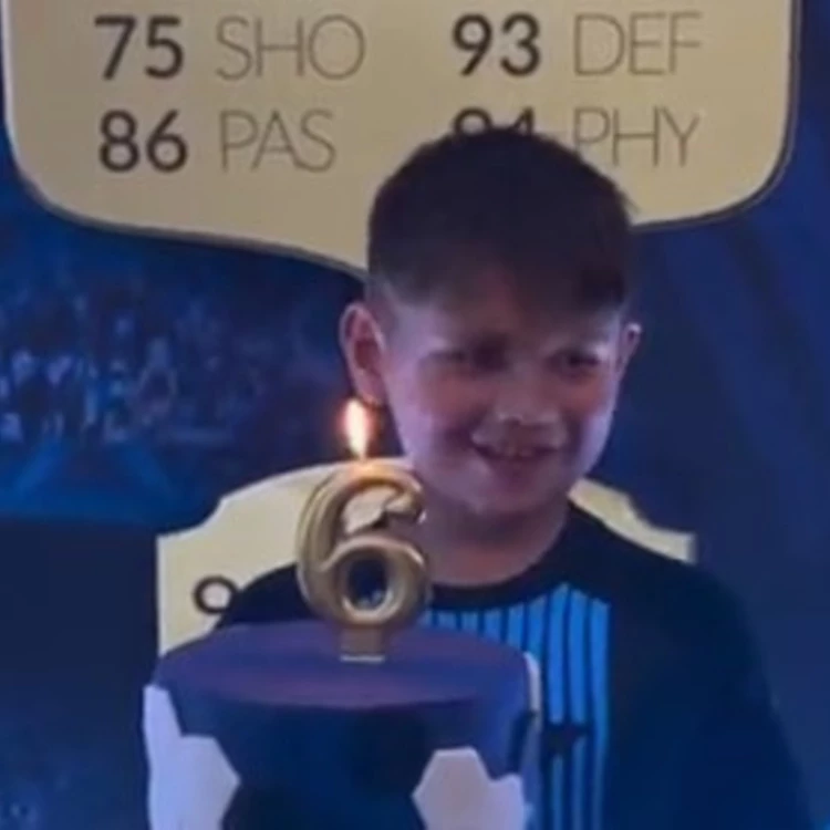 Imagen relacionada de hijo emiliano martinez cumpleanos tematica scaloneta