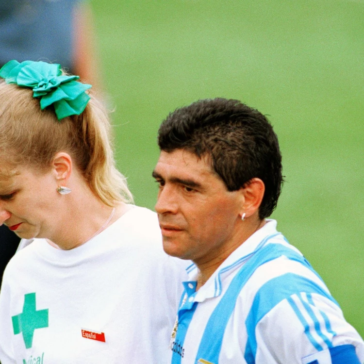 Imagen relacionada de el mito de sue ellen carpenter la enfermera que retiro a maradona del mundial 1994