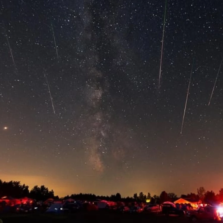 Imagen relacionada de lluvia meteoros perseidas digna quedarse despierto