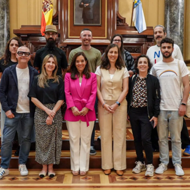 Imagen relacionada de recepcion oficial entidades lgtbi la coruna