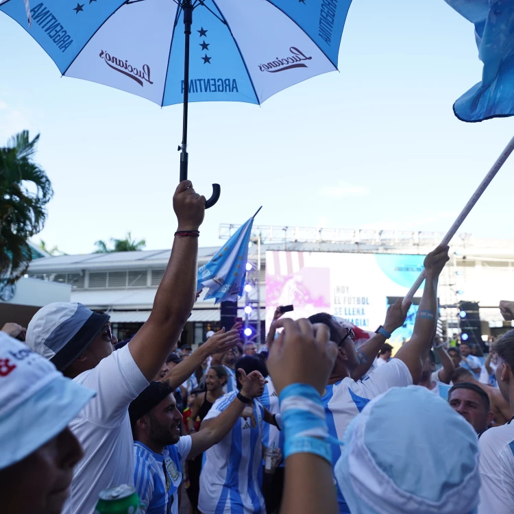 Imagen relacionada de la aficion argentina se hace sentir en miami previo al partido contra peru