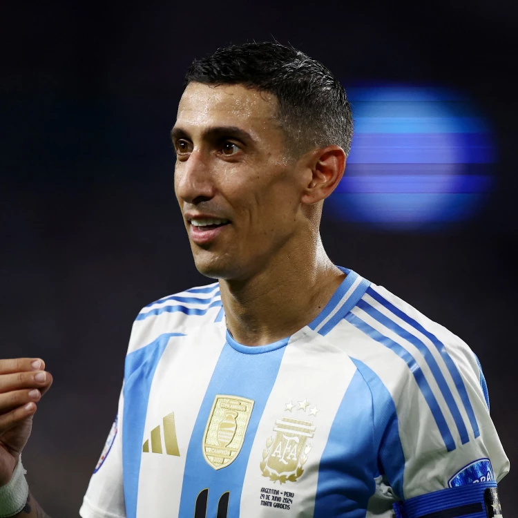 Imagen relacionada de angel di maria brilla en la victoria de argentina sobre peru