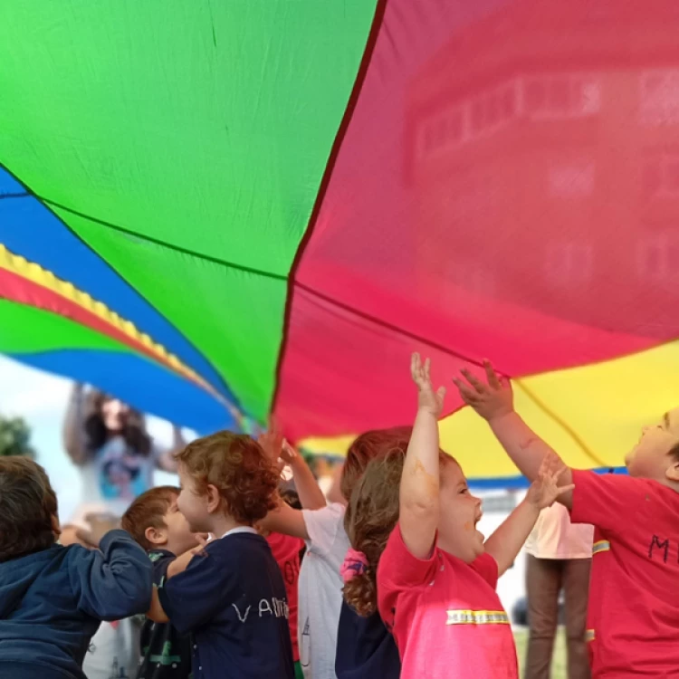 Imagen relacionada de celebracion fin curso la coruna protagonismo ninos familias