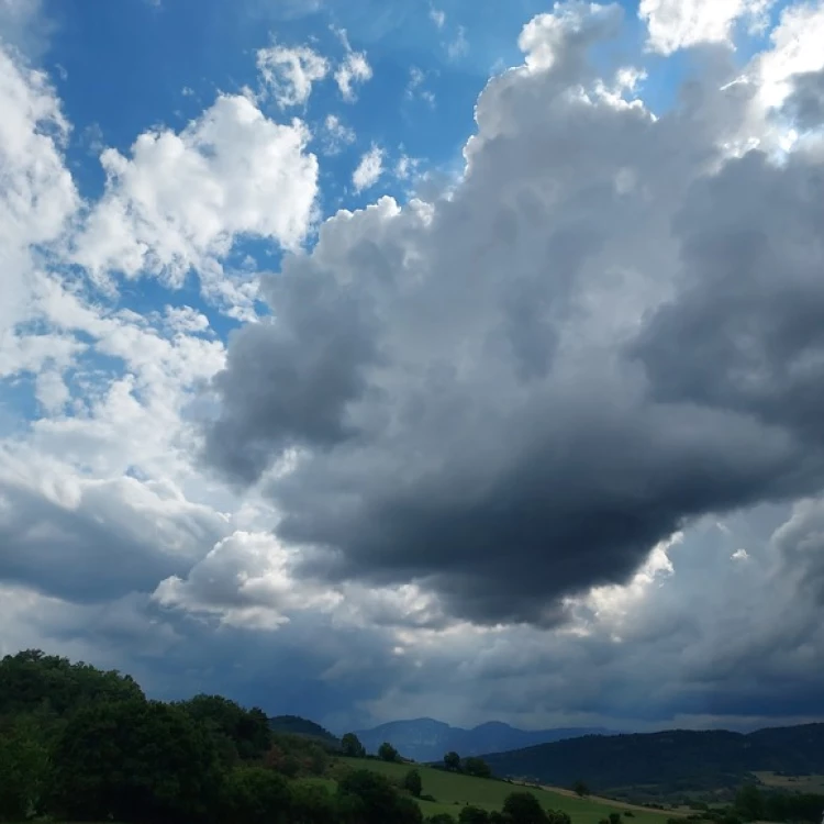 Imagen relacionada de junio humedo y con menos horas de sol de lo habitual en euskadi