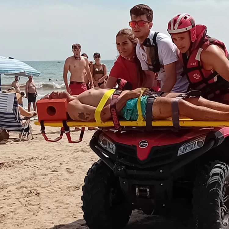 Imagen relacionada de simulacro salvamento playa cabanyal valencia