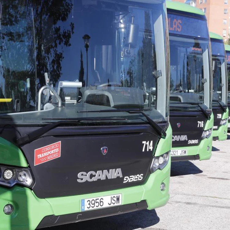 Imagen relacionada de ampliacion horario nocturno autobus 215 madrid