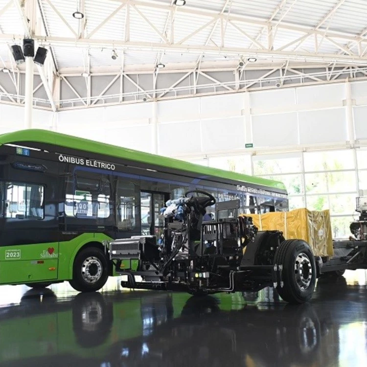 Imagen relacionada de mercedes benz primer chasis electrico pasajeros argentina