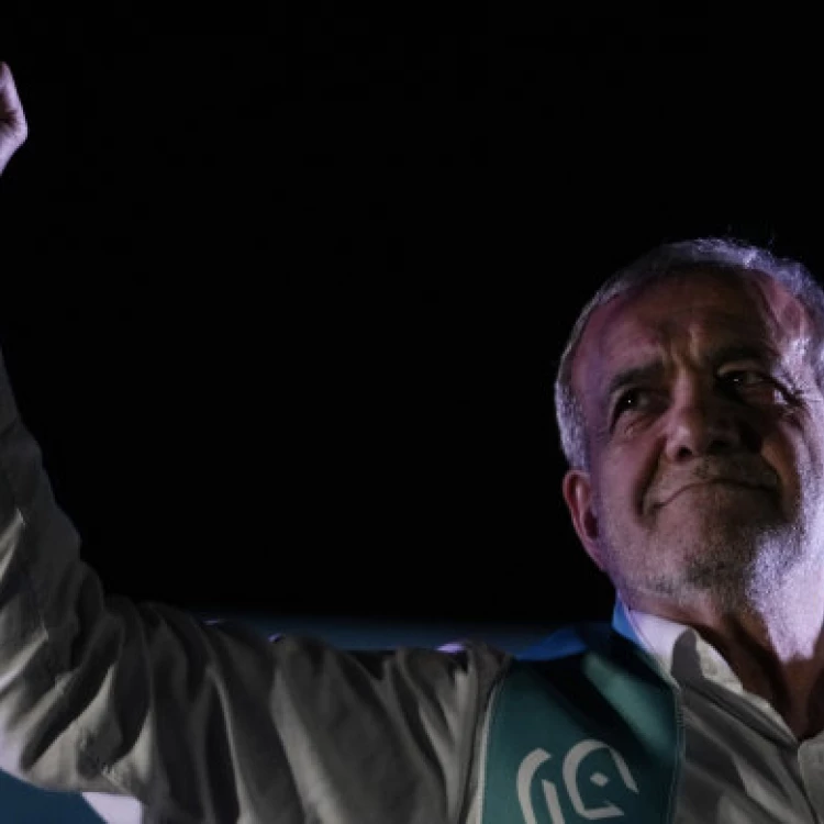 Imagen relacionada de centrist reformist wins iranian presidential election