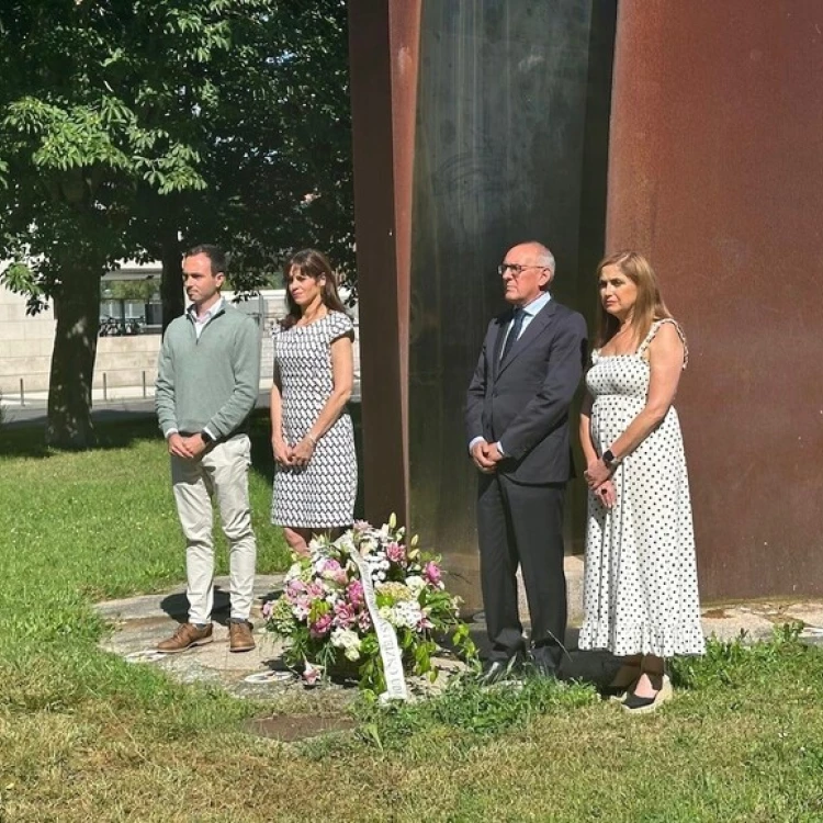 Imagen relacionada de homenaje a miguel angel blanco en vitoria gasteiz