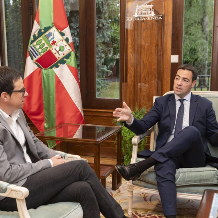 Imagen relacionada de reunion lehendakari eh bildu pacto salud euskadi