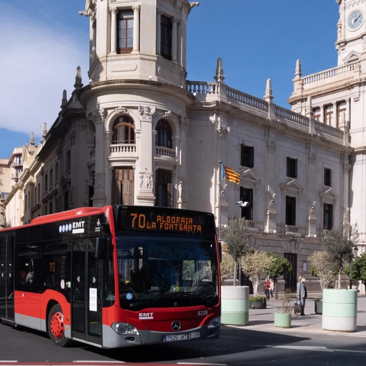 Imagen relacionada de incremento satisfaccion transporte publico valencia