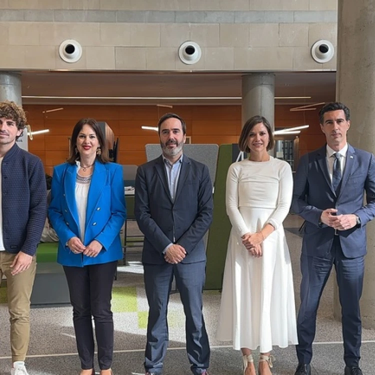 Imagen relacionada de reunion consejero turismo representantes sector euskadi