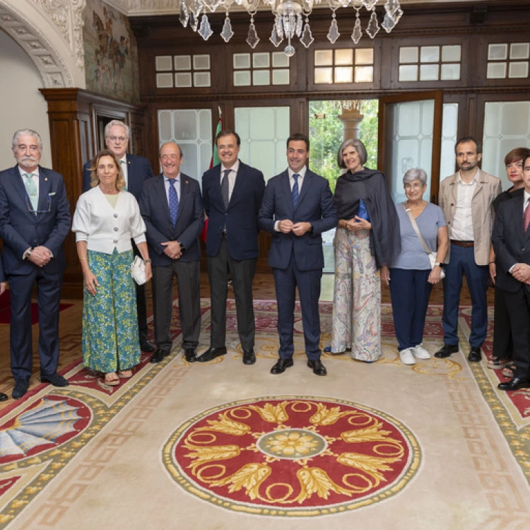 Imagen relacionada de encuentro lehendakari sector sanitario euskadi