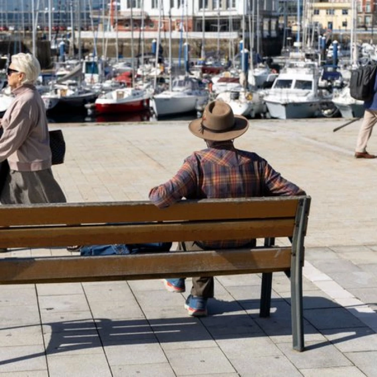 Imagen relacionada de nueva iniciativa bienestar mayores coruna