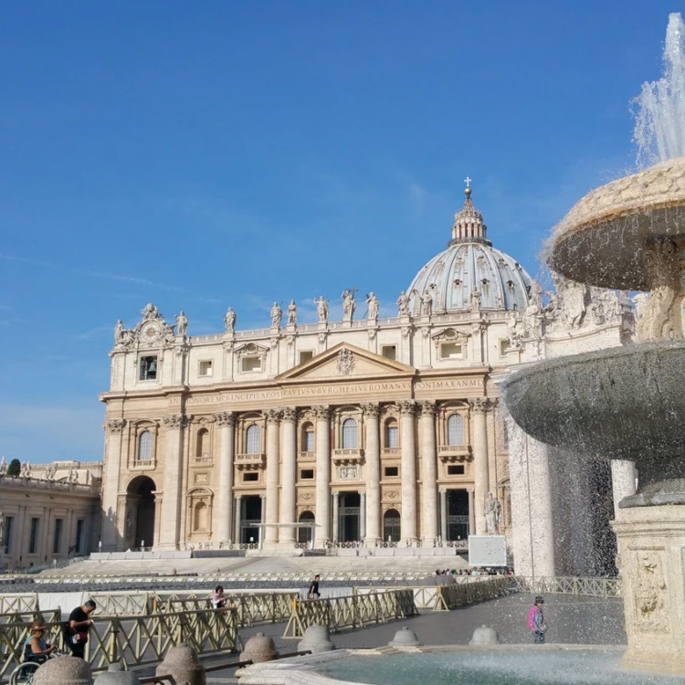 Imagen relacionada de papa francisco reunion aragon agosto