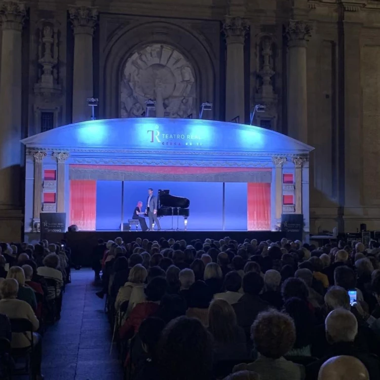 Imagen relacionada de carroza del real operas zaragoza