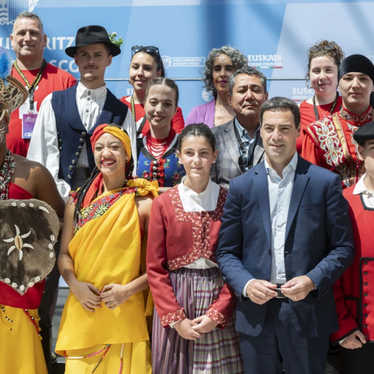 Imagen relacionada de imano pradales festival folklore portugalete