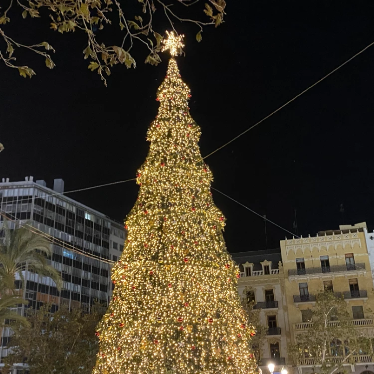 Imagen relacionada de valencia iluminacion sostenible festividades 2024 2027