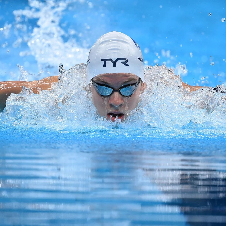 Imagen relacionada de leon marchand heroe olimpico francia