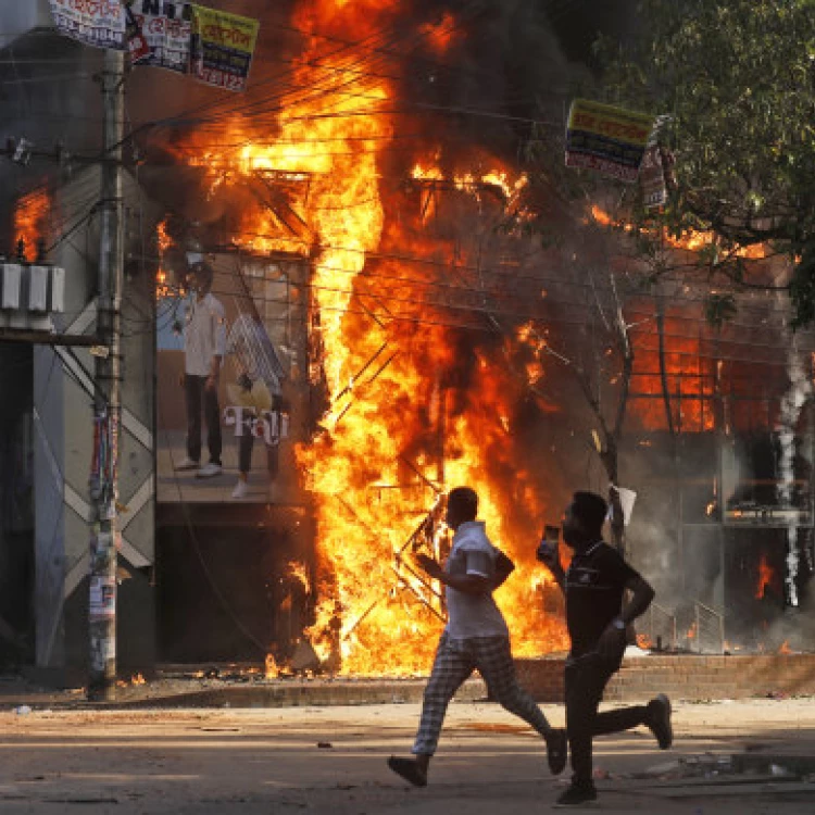 Imagen relacionada de protestas bangladesh muertos tensiones politicas