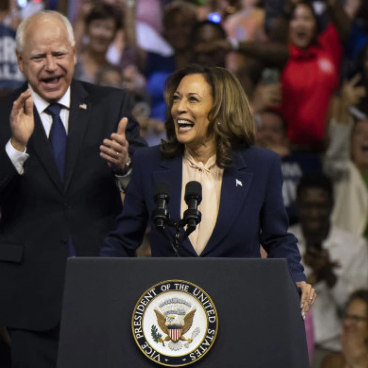 Imagen relacionada de kamala harris tim walz companero formula