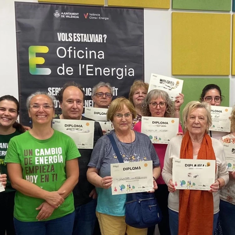 Imagen relacionada de valencia donacion ventiladores pobreza energetica