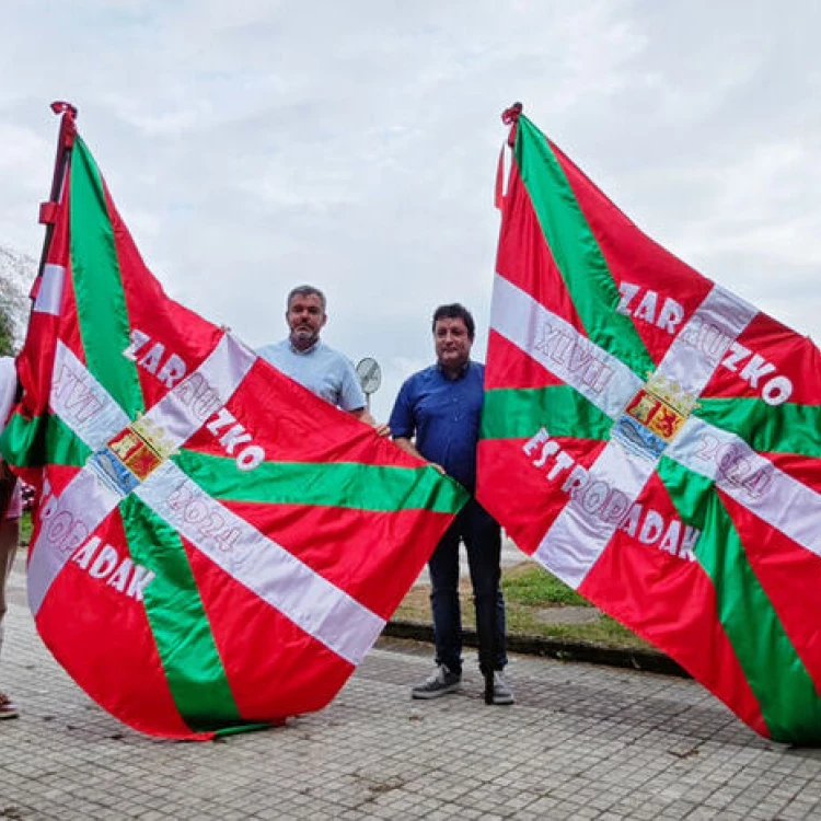 Imagen relacionada de liga euskotren final arraun lagunak zarautz