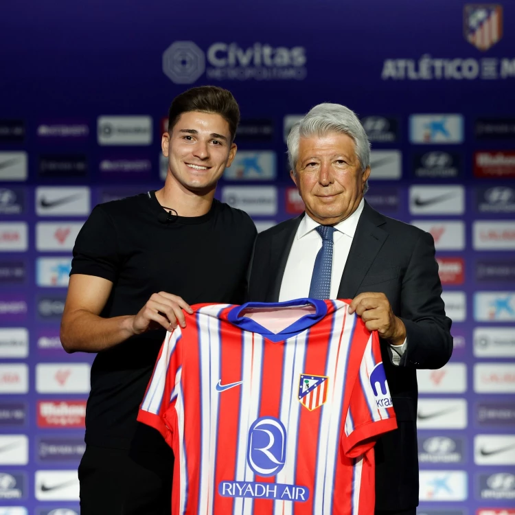 Imagen relacionada de julian alvarez atletico madrid