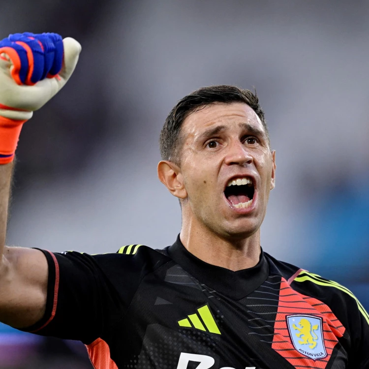 Imagen relacionada de emiliano martinez se queda en aston villa en busca de un titulo