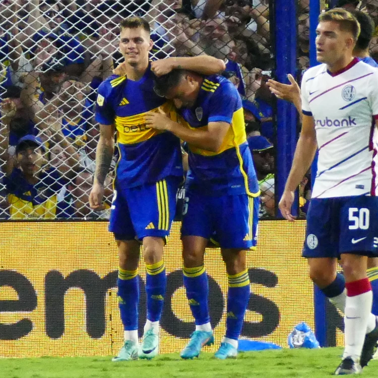 Imagen relacionada de boca juniors san lorenzo clasico liga profesional