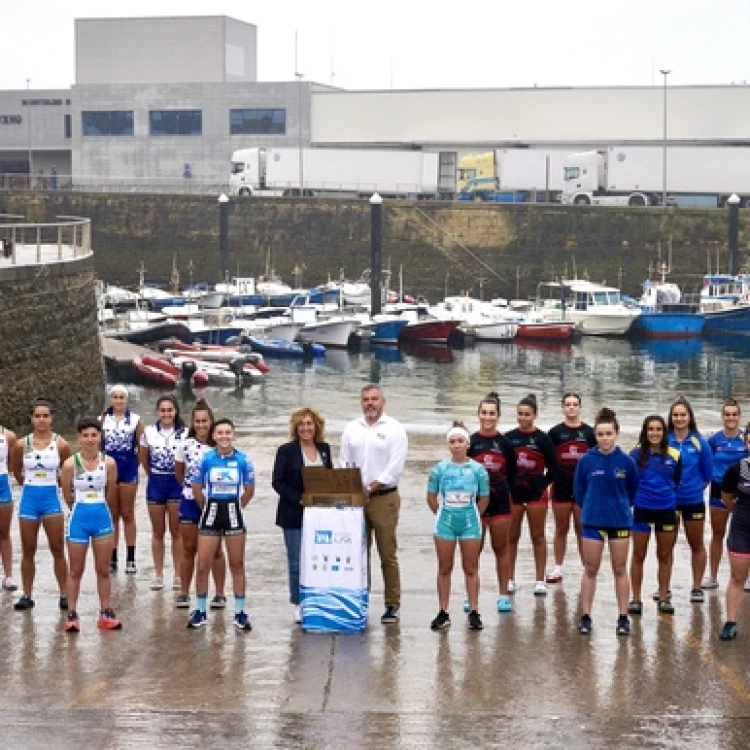 Imagen relacionada de premio campeonas liga euskotren remo femenino