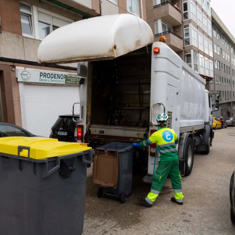 Imagen relacionada de restablecimiento servicios recogida residuos la coruna